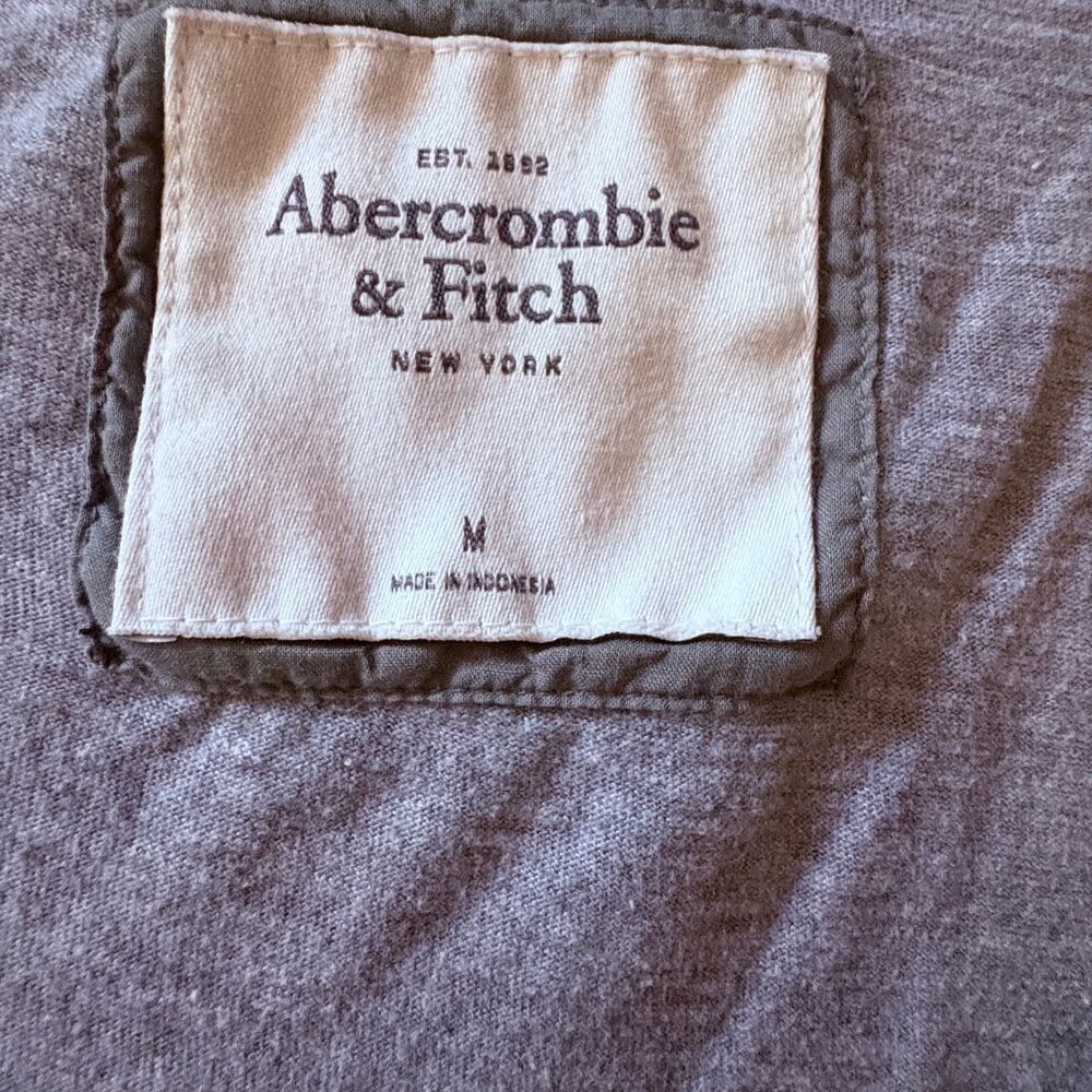 Y2K Abercrombie & Fitch Beaded V Neck Tee Raw Edge McBling Fairy Grunge M - Picture 2 of 6